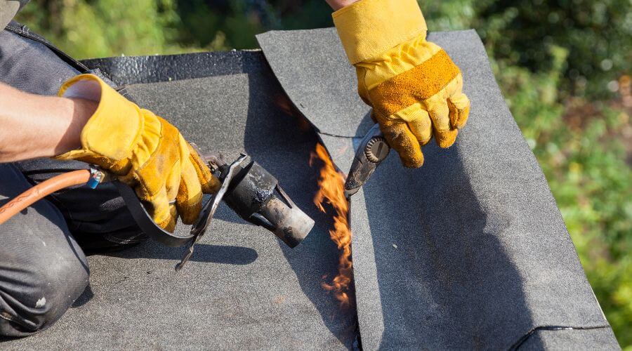 Professional gutter cleaning in Estacada, OR